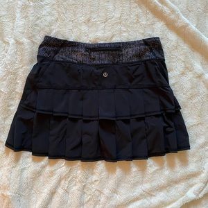 Black Lululemon Tennis Skirt Size 6 Tall